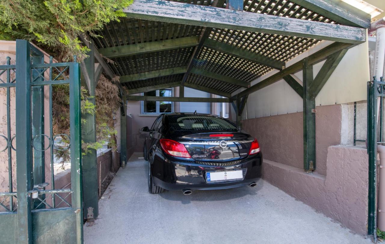 Rena'S Luxury Apartment With Free Private Parking 하니아 외부 사진